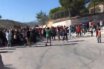 Καθιστική διαμαρτυρία των προσφύγων στη Μόρια – “Θέλουμε να φύγουμε από το κολαστήριο” (vid)