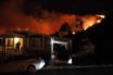 Τεράστια πυρκαγιά στις παρυφές του Λος Άντζελες – Καίει ήδη σπίτια (vid)