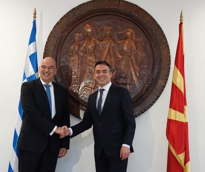 Επίσκεψη Δένδια στη Βόρεια Μακεδονία: Θέλουμε πλήρη και συνεπή εφαρμογή της συμφωνίας των Πρεσπών