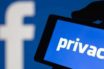 Το Facebook χρησιμοποιεί μυστικά την κάμερα του iPhone καθώς διαβάζεις