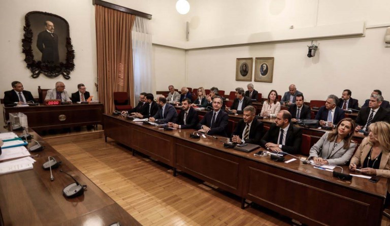 Προανακριτική Novartis: Καταθέτει η πρώην γραμματέας του Φρουζή