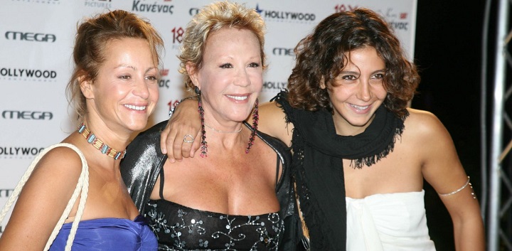 Κόρες Ζωής Λάσκαρη: Αλληλοκατηγορίες στο δικαστήριο για το σπίτι στο Πόρτο Ράφτη –&hellip;