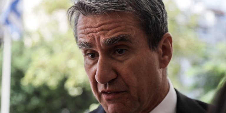 Λοβέρδος για το έγγραφο που αποκάλυψε η Καθημερινή: Νομικά όσα λένε αυτοί οι άνθρωποι με τις κουκούλες είναι άκυρο