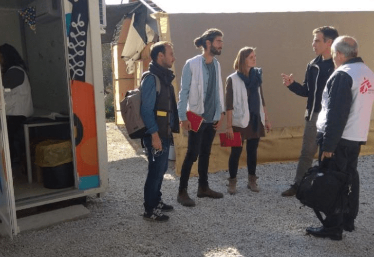 Μόρια: Αυτοψία του προέδρου του ΕΟΔΥ στο ΚΥΤ