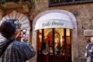 Κινδυνεύει με “λουκέτο” το περίφημο Caffe Greco στη Via Condotti της Ρώμης- Τι ενοίκιο ζητάει ο ιδιοκτήτης του ιστορικού κτιρίου
