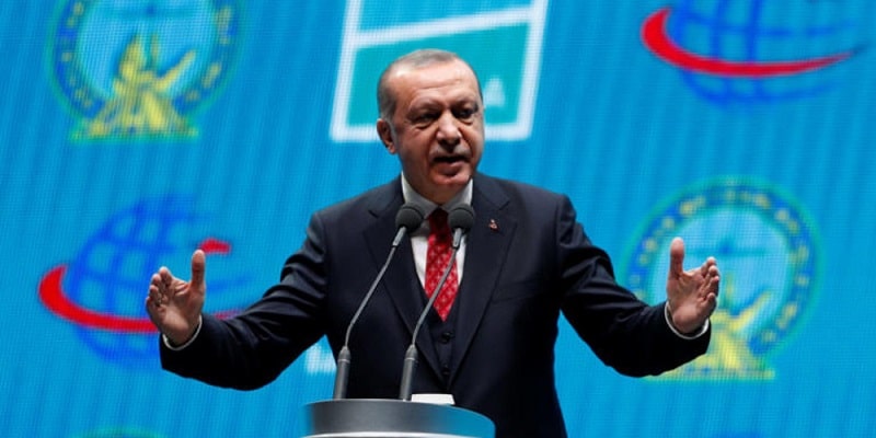 Προκλητικός Ερντογάν σε συνέδριο: “Συνεκμετάλλευση” κοιτασμάτων στην Κύπρο- Απειλές κατά της Αθήνας