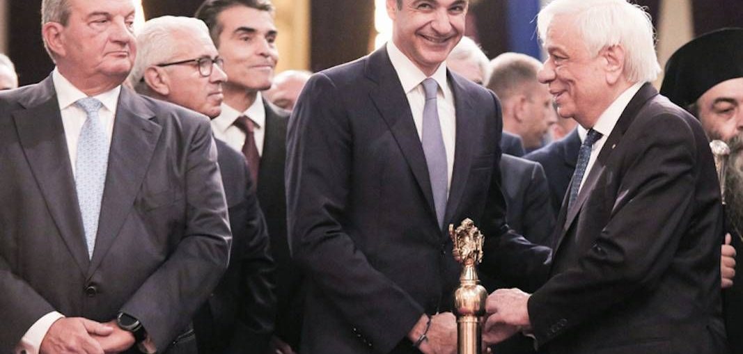 Ποιοι και γιατί προειδοποιούν τον Κυρ. Μητσοτάκη να μην στηρίξει επανεκλογή Παυλόπουλου