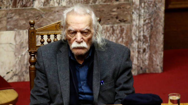 Βγήκε από το νοσοκομείο ο Μανώλης Γλέζος