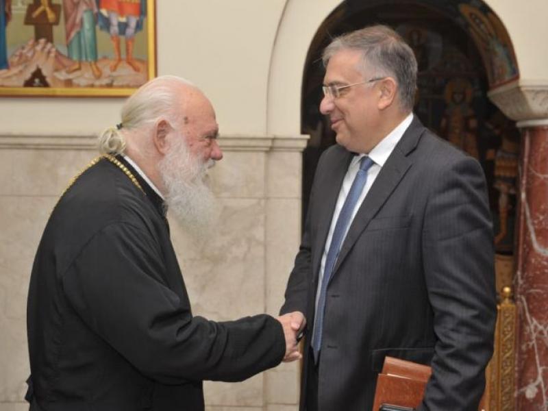 Στον Ιερώνυμο ο Θεοδωρικάκος