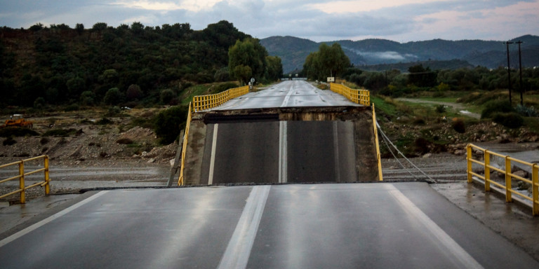 Να κηρυχθεί η Ρόδος σε κατάσταση έκτακτης ανάγκης ζητούν οι αρχές του νησιού