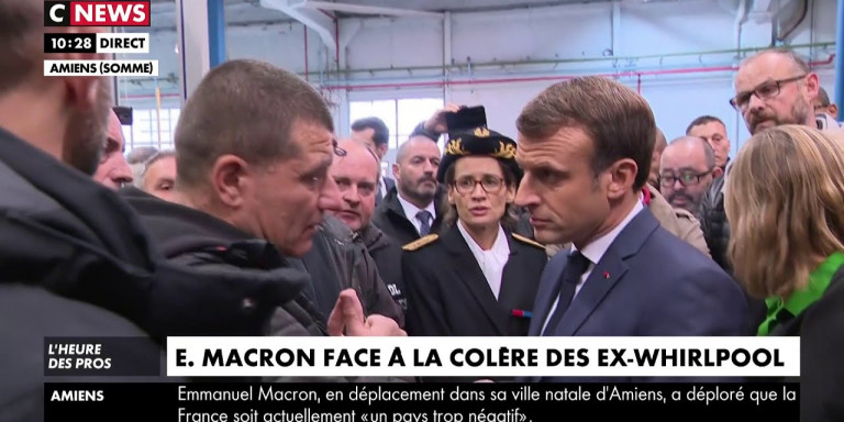 Με πρώην εργαζόμενους της Whirlpool συναντήθηκε ο Μακρόν