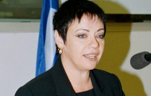 Πόσες γυναίκες έχουν παραβιάσει το άβατον του Αγίου Όρους – Το οργισμένο κείμενο της Κανέλλη όταν έμαθε για τη Μαλβίνα
