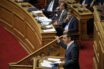 Βουλή: Μετωπική Μητσοτάκη – Τσίπρα για την “επιεική στάση σε τραπεζίτες και δράστες οικονομικών εγκλημάτων”