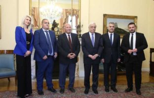 Συνάντηση Παυλόπουλου με μέλη της Ελληνικής Μειονότητας της Αλβανίας