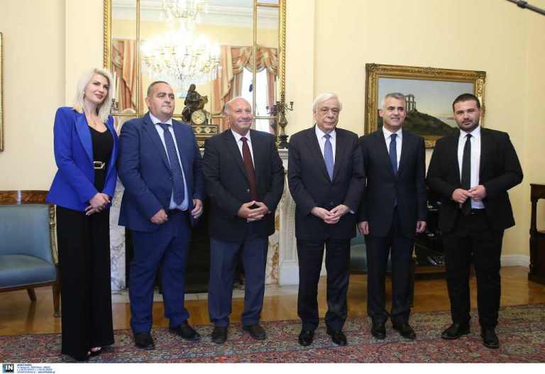 Συνάντηση Παυλόπουλου με μέλη της Ελληνικής Μειονότητας της Αλβανίας