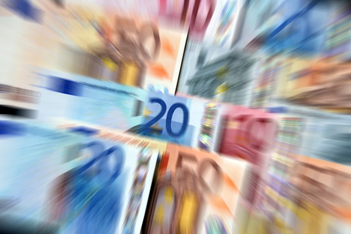Νέο θρίλερ με το κοινωνικό μέρισμα – Σενάρια να μην δοθούν χρήματα αλλά… ελαφρύνσεις