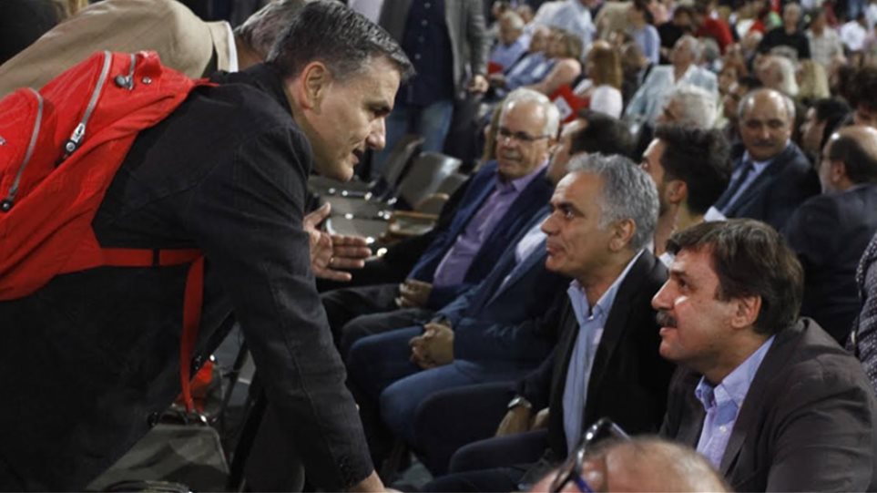 “Φράγμα” των “53” στον μετασχηματισμό με αιχμές κατά Τσίπρα: Ριζοσπαστική αριστερά και όχι παράταξη-σούπερ μάρκετ