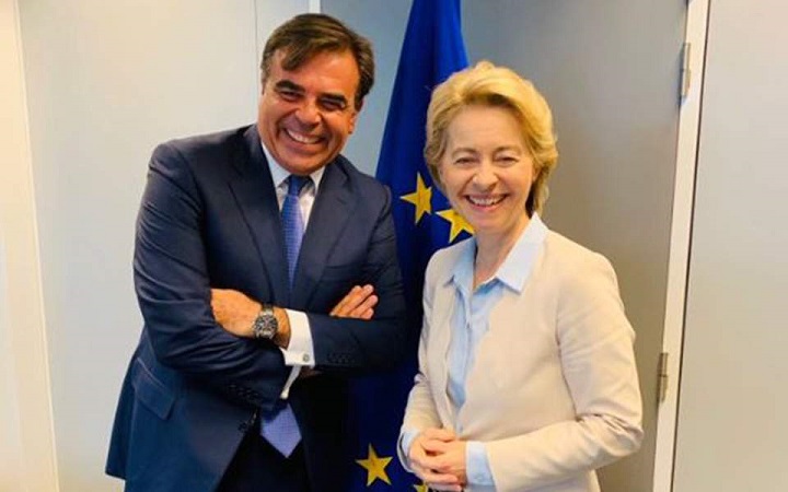 Μετά τις αντιδράσεις η ντερ Λάιεν άλλαξε λίγο το όνομα στο χαρτοφυλάκιο του Μ. Σχοινά