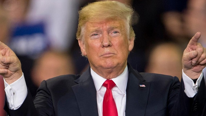 Τραμπ: Καλεί Τζόνσον και Φάρατζ να ενώσουν δυνάμεις ενόψει εκλογών