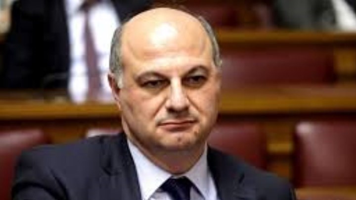 Αποσύρεται η διάταξη περί βλασφημίας