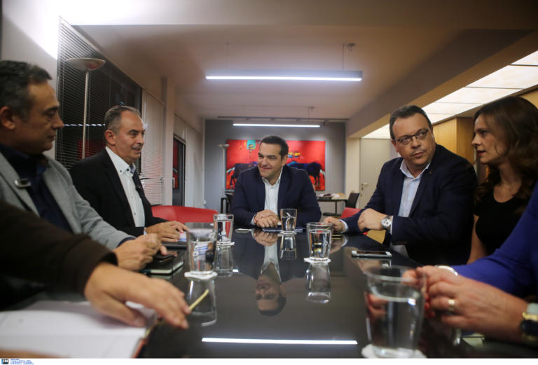 Συνάντηση Τσίπρα-ΓΕΝΟΠ: “Ετοιμάζουν προσλήψεις με ρουσφετολογικό τρόπο”