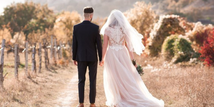 Σύζυγοι έμαθαν στην εφορία ότι είναι αδέλφια