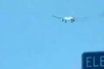 Τρόμος στον αέρα – Φλεγόμενο Boeing 777 πραγματοποιεί αναγκαστική προσγείωση (vid)
