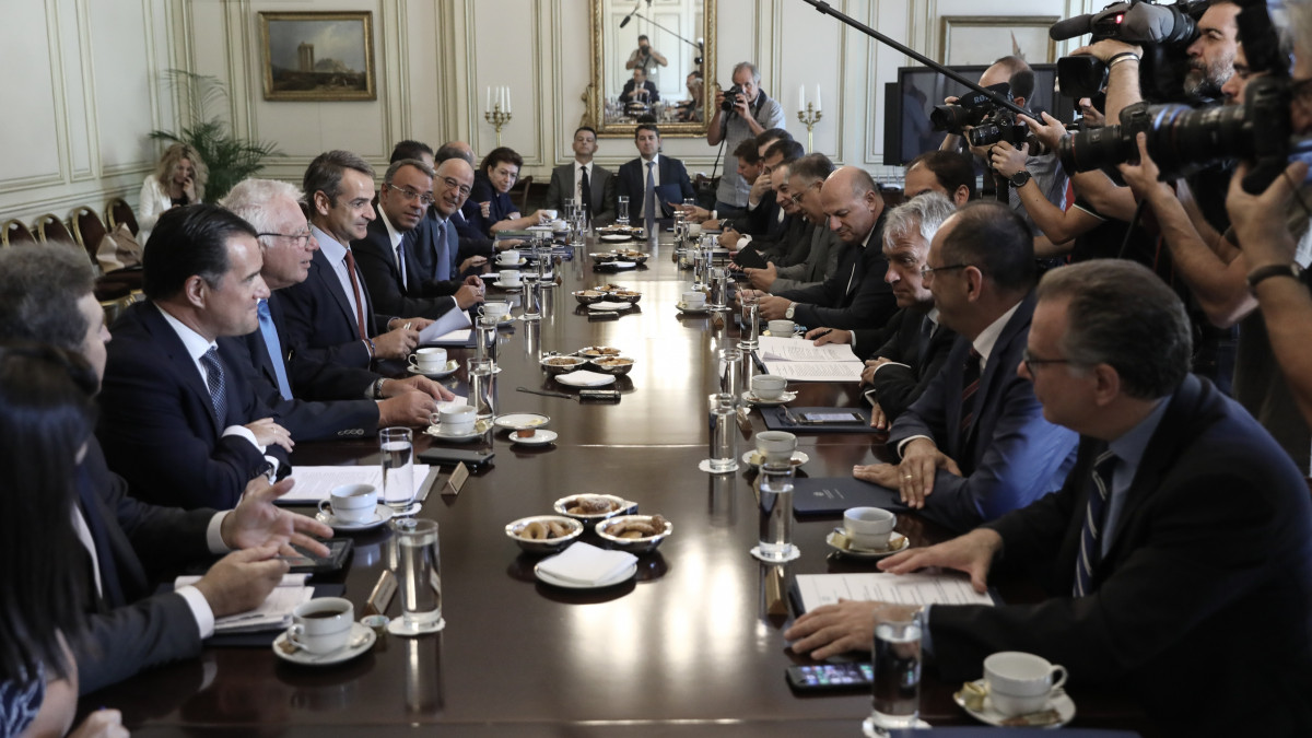 Συνεχίζεται ο τραγέλαφος των διορισμών ημετέρων: Από πορτιέρης σε νυχτερινό κέντρο…πρόεδρος σε ίδρυμα!