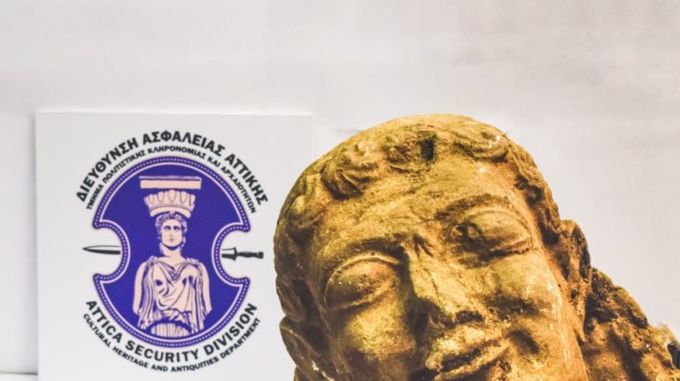 Στα χέρια αρχαιοκάπηλου Κούρος του 6ου π.Χ. αιώνα