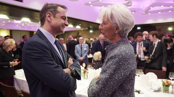 Ο Κυρ. Μητσοτάκης θέτει το θέμα των πρωτογενών πλεονασμάτων στην Κριστίν Λαγκάρντ