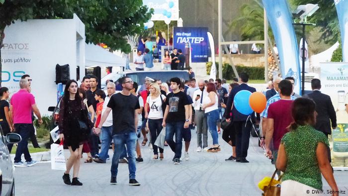 Ειδικοί: “Πολύ δύσκολο να αλλάξει το “brain drain” το σχέδιο Βρούτση”- “Οι νέοι επιστήμονες δεν έφυγαν μόνο λόγω της κρίσης”…