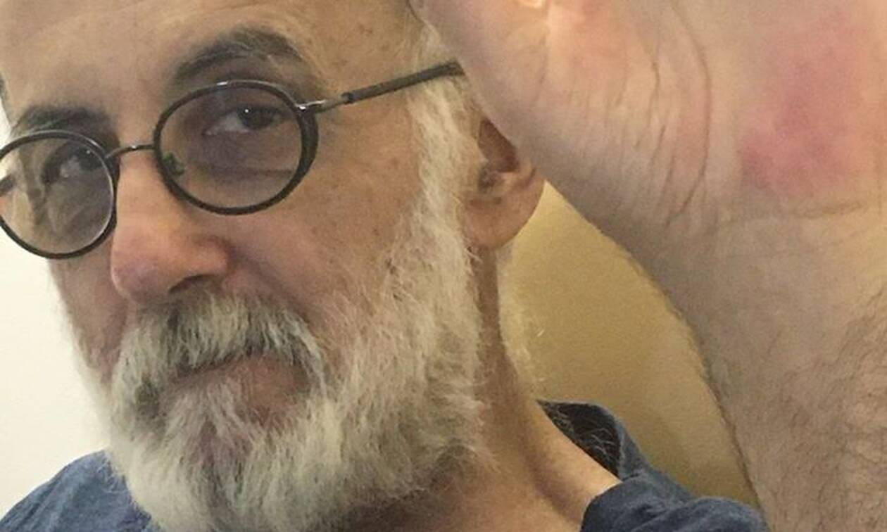 Μήνυμα ανθρωπιάς από τον Θάνο Μικρούτσικο μέσα από το νοσοκομείο – “Σκεφτόμουνα αντί για δώρο φέτος να δώσετε αίμα”