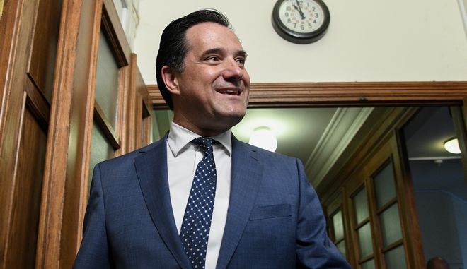 Οι μπουλντόζες στο Ελληνικό, το “στοίχημα” του Άδωνι με δημοσιογράφους και τα αποκαλυπτικά βίντεο…