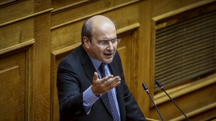 Χατζηδάκης:”Έρχεται ιδιωτικοποίηση του 49% του ΔΕΔΔΗΕ”
