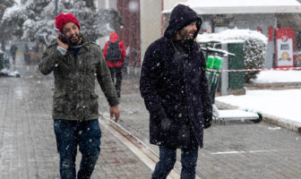 Άστατος και βροχερός ο καιρός το Σάββατο – Πτώση της θερμοκρασίας