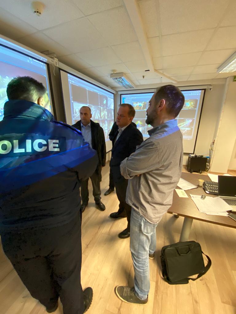 Στις Αφίδνες ο Κώστας Αχ. Καραμανλής – Παρακολουθεί τις προσπάθειες να αποκατασταθεί η&hellip;