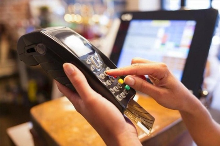 Ηλεκτρονικές συναλλαγές: Λήγει η προθεσμία για να χτιστεί το αφορολόγητο – Τι θα…