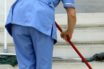 Μέσα στον Δεκέμβρη η καταβολή των οφειλόμενων στις σχολικές καθαρίστριες