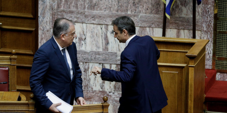 Ο νέος εκλογικός νόμος στη συνάντηση Μητσοτάκη- Θεοδωρικάκου- Στη Βουλή τον Ιανουάριο