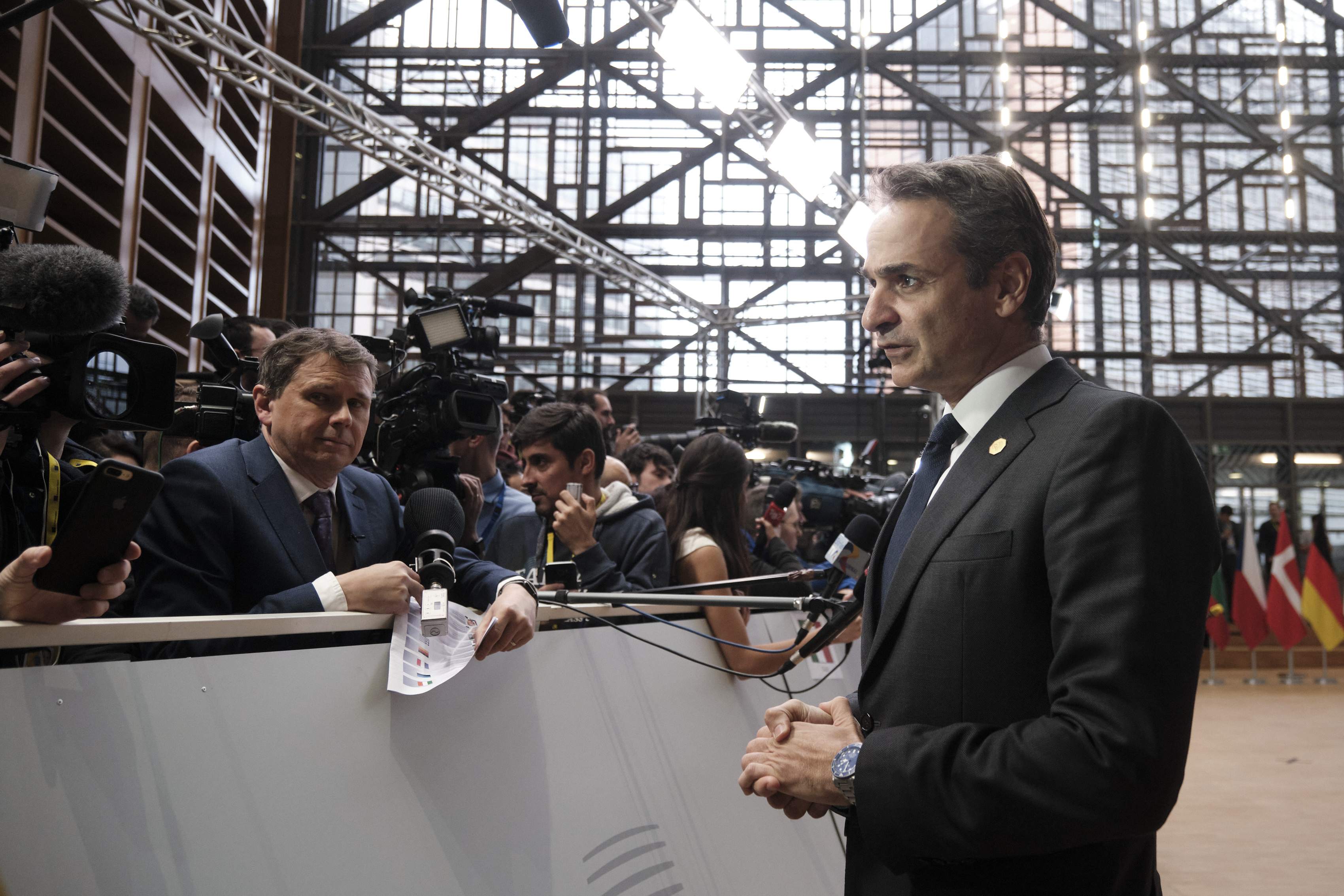 Ο Μητσοτάκης θέτει το θέμα της τουρκικής προκλητικότητας στους ηγέτες της ΕΕ