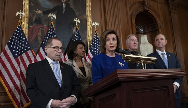 Για κατάχρηση εξουσίας παραπέμπεται ο Τραμπ- Στα χέρια των Ρεπουμπλικανών η απόφαση