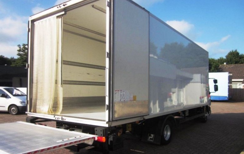 Λάρισα όπως Έσσεξ: Κλείδωσαν πρόσφυγες σε φορτηγό-ψυγείο