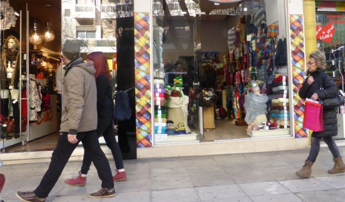 Ξεκινά το εορταστικό ωράριο