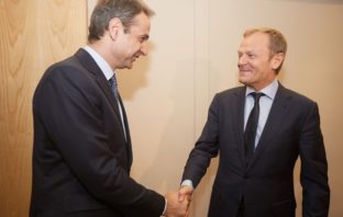 Τουσκ σε Μητσοτάκη:”Παράνομη και προκλητική η συμφωνία Τουρκίας– Λιβύης”