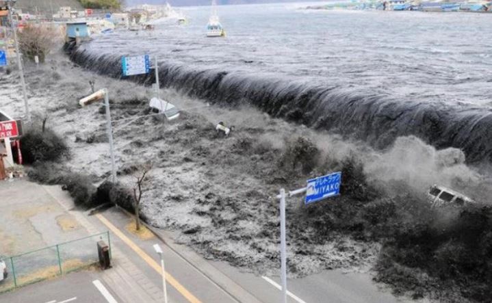 26 Δεκεμβρίου: Η Ασία τιμά τους νεκρούς του τσουνάμι του 2004