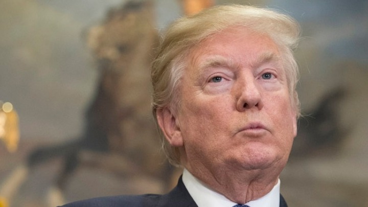 Συγχαρητήρια Τραμπ στον Τζόνσον για τη νίκη στις βρετανικές εκλογές