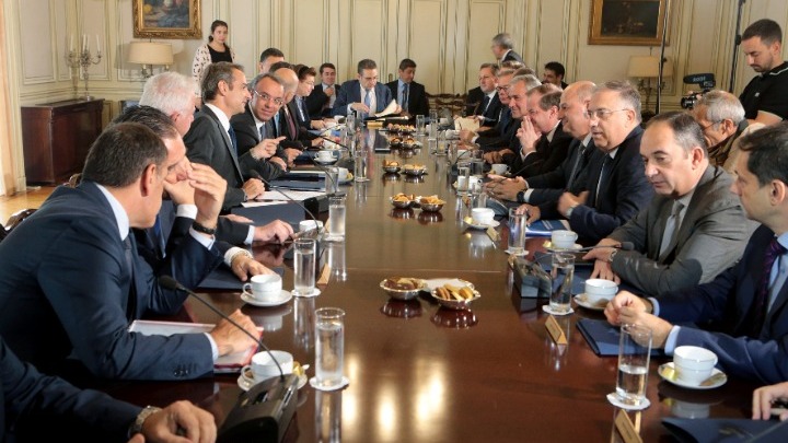 Συνεδριάζει το υπουργικό συμβούλιο – Στο επίκεντρο τα νομοσχέδια για τις απεργίες και…