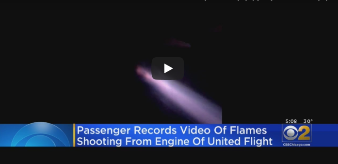 Επιβάτης κατέγραψε σε βίντεο εν πτήσει το φλεγόμενο κινητήρα του αεροπλάνου (vid)