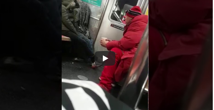 Βίντεο σοκ: Άνδρας επιχείρησε να απαγάγει γυναίκα σε συρμό του μετρό (vid)