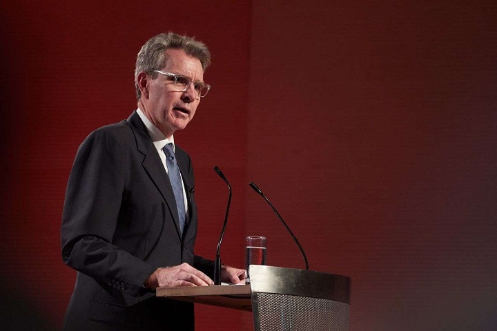 Τζ. Πάιατ: Τα νησιά έχουν θαλάσσιες ζώνες και υφαλοκρηπίδα